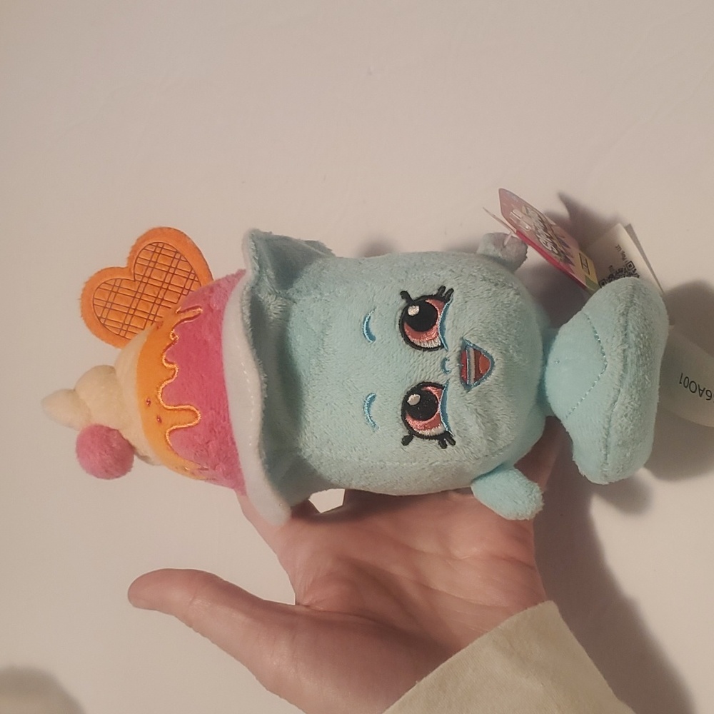 Shopkins Suzie Sundae Plush Mini 8" Ice Cream NWT